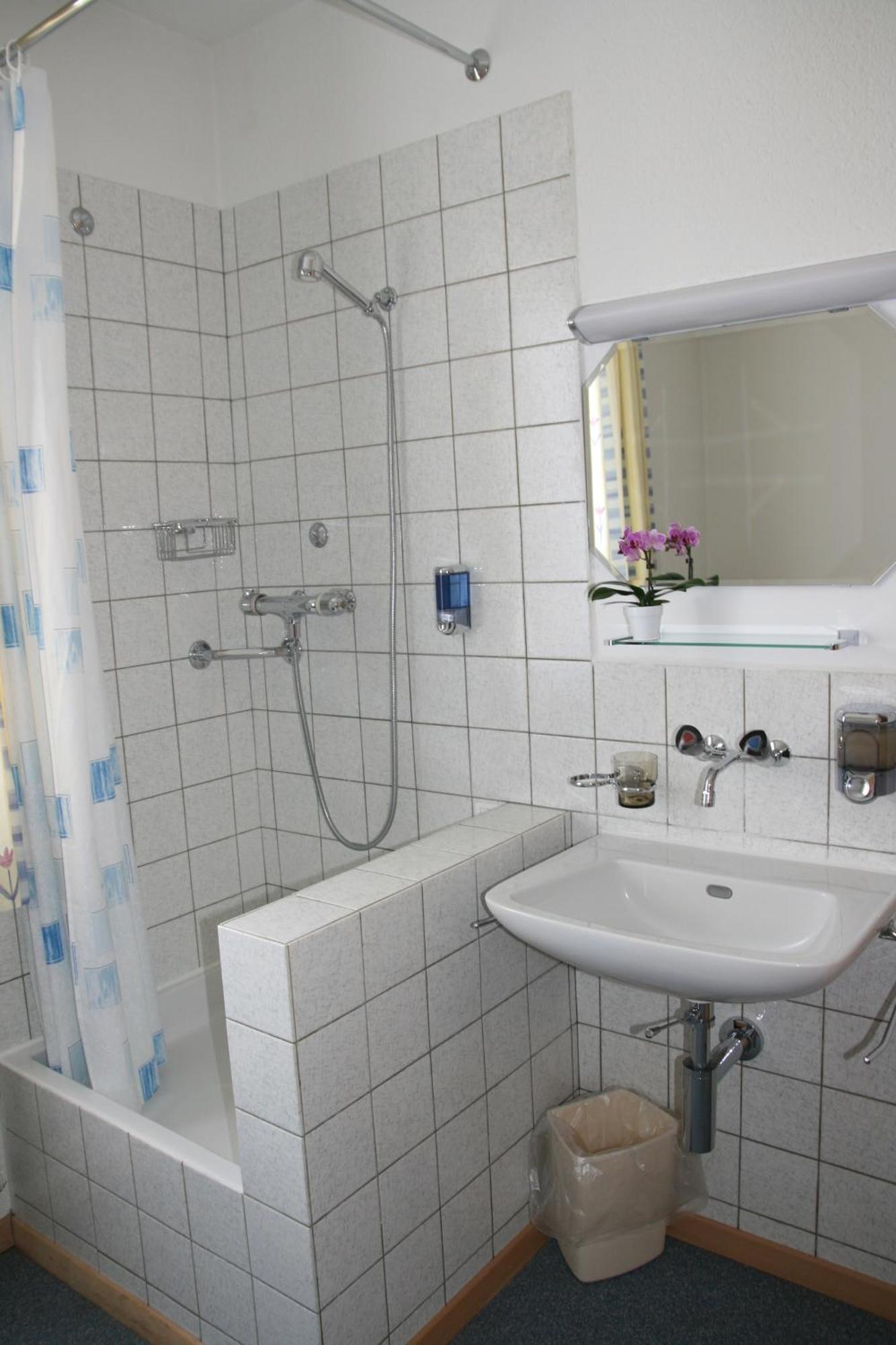 Hotel Glaernisch Hof Horgen Bagian luar foto