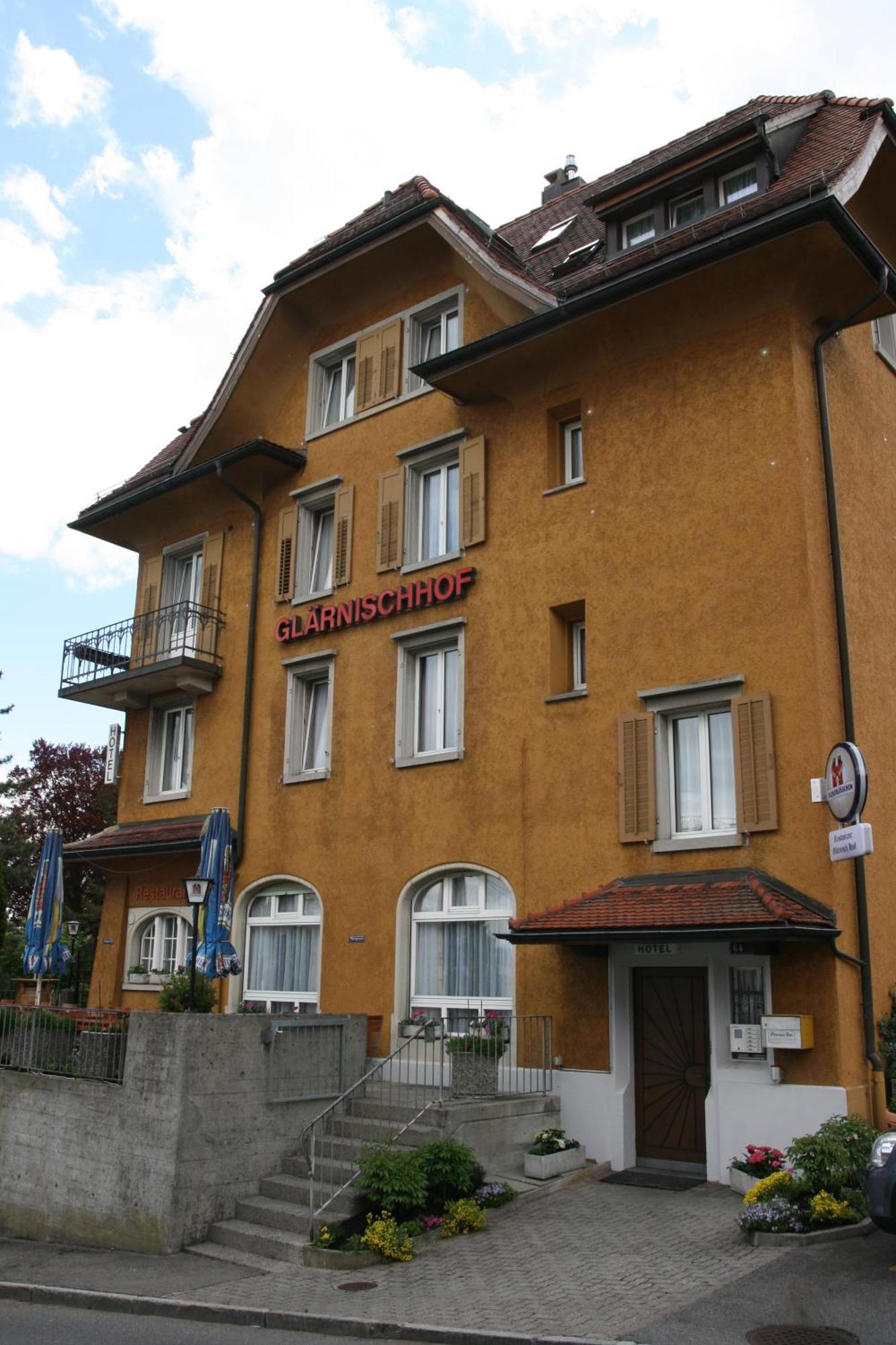 Hotel Glaernisch Hof Horgen Bagian luar foto