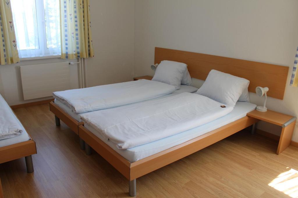 Hotel Glaernisch Hof Horgen Ruang foto