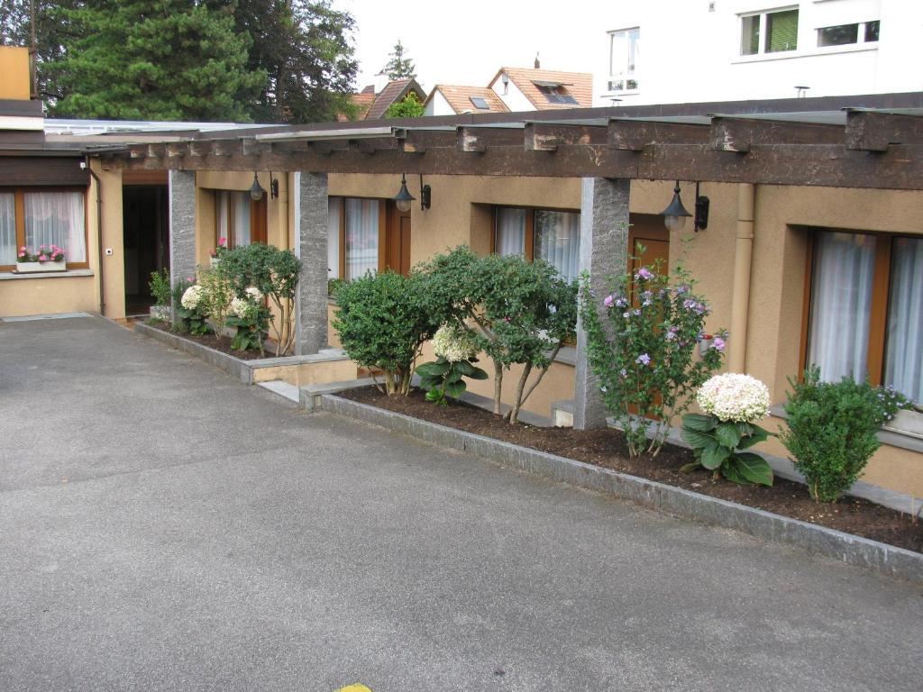 Hotel Glaernisch Hof Horgen Bagian luar foto